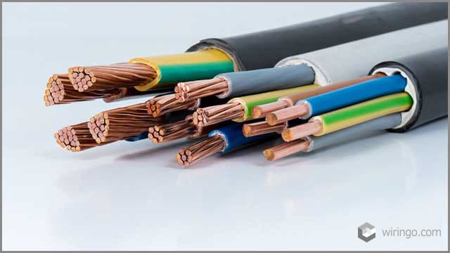 Power cable with jackets for electrical connection